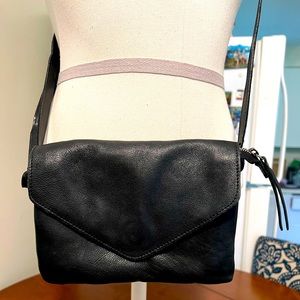 Latico Leather Harbor Crossbody Purse